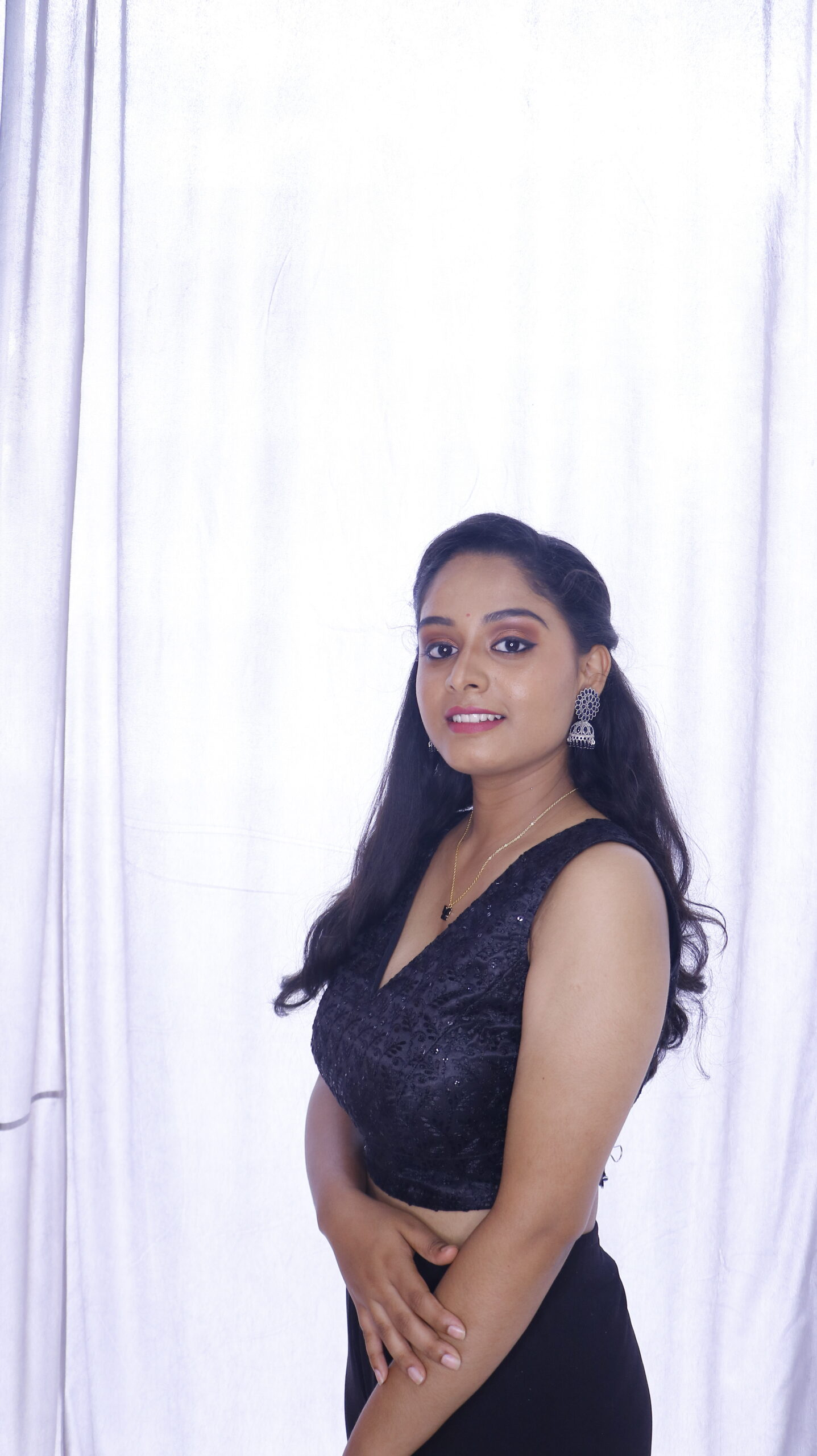 Black Sleeveless Blouse - Image 3