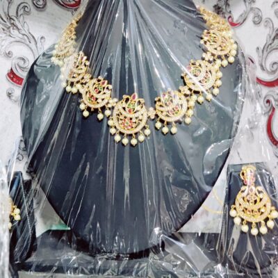 Gold Imitation Short Chain Jewellery Set